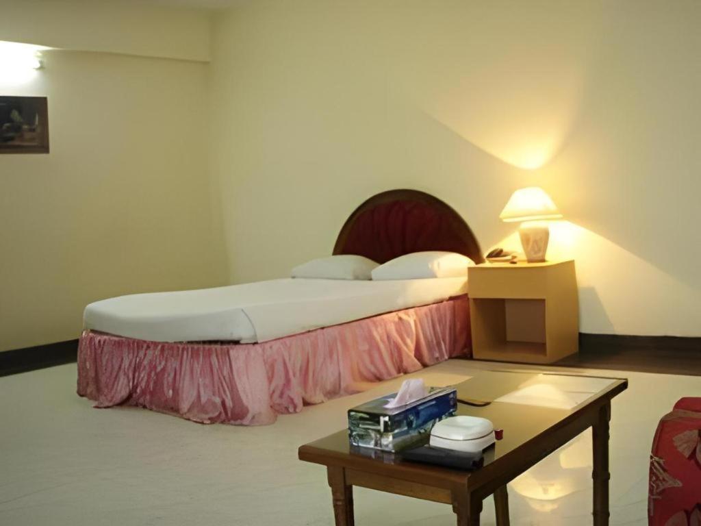 Hotel Castle Salam Khulna Zewnętrze zdjęcie